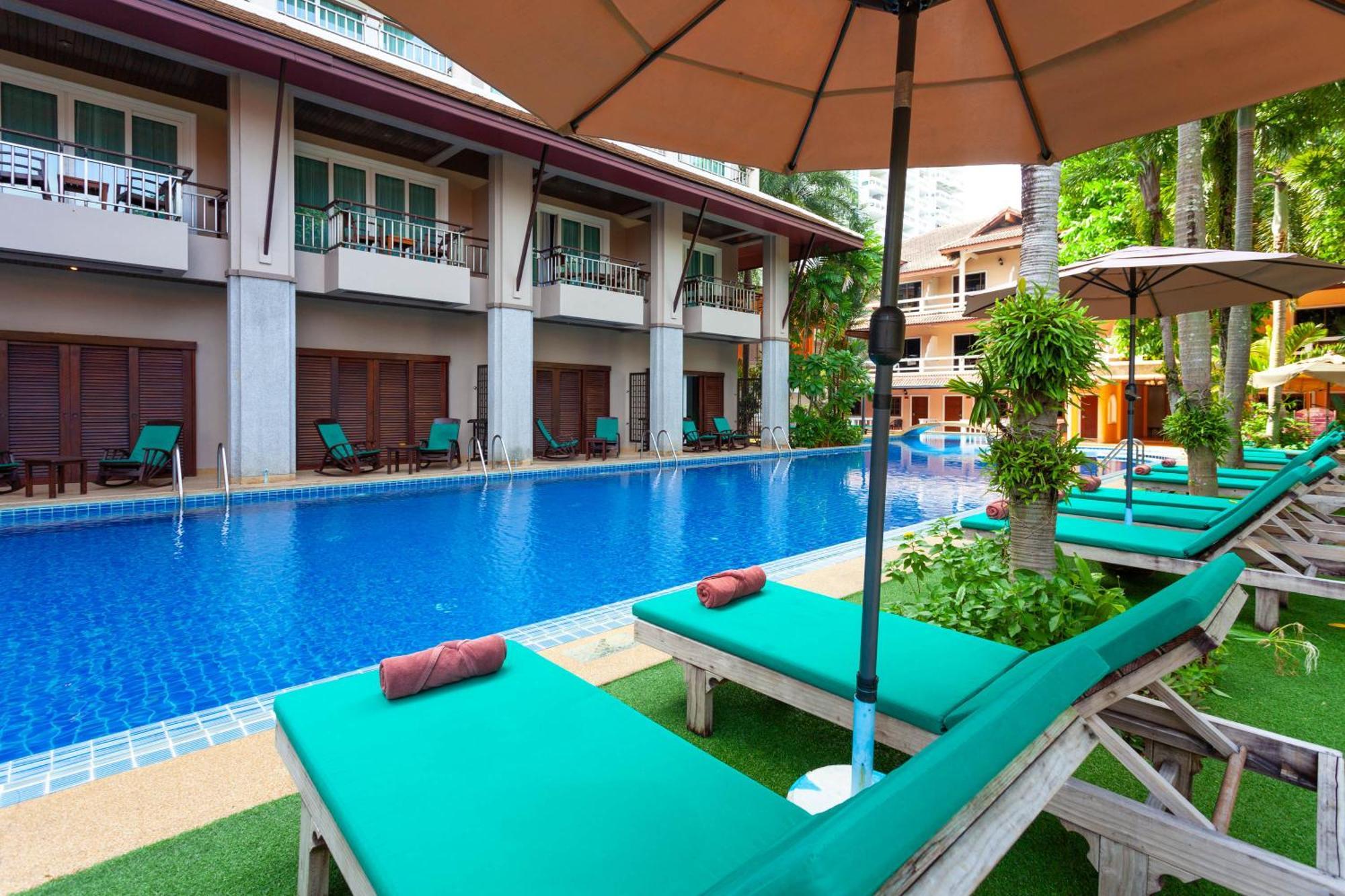 Thanthip Beach Resort Patong Eksteriør bilde