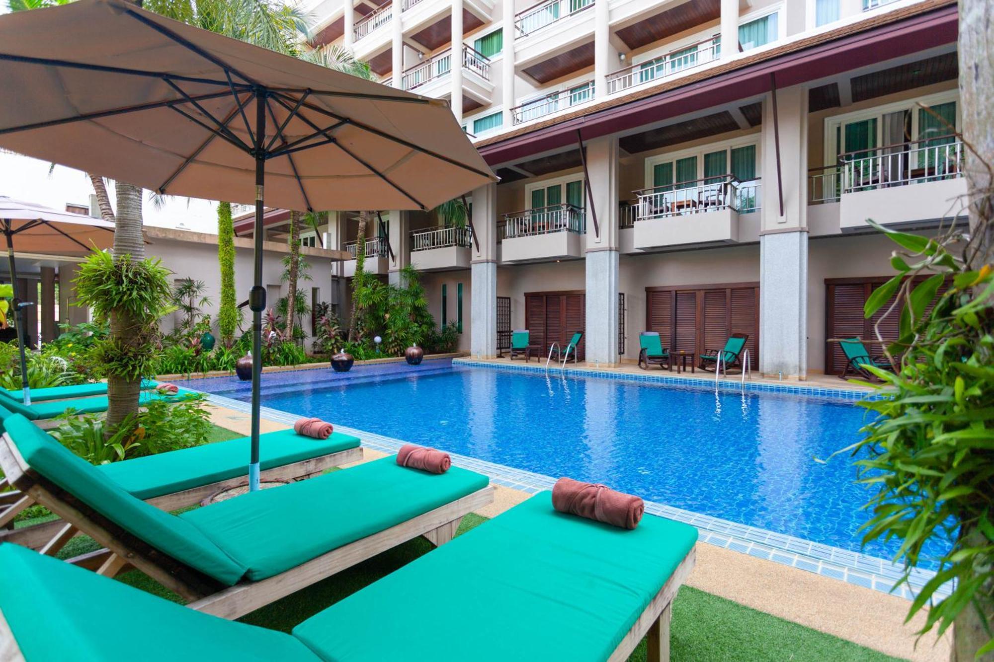 Thanthip Beach Resort Patong Eksteriør bilde