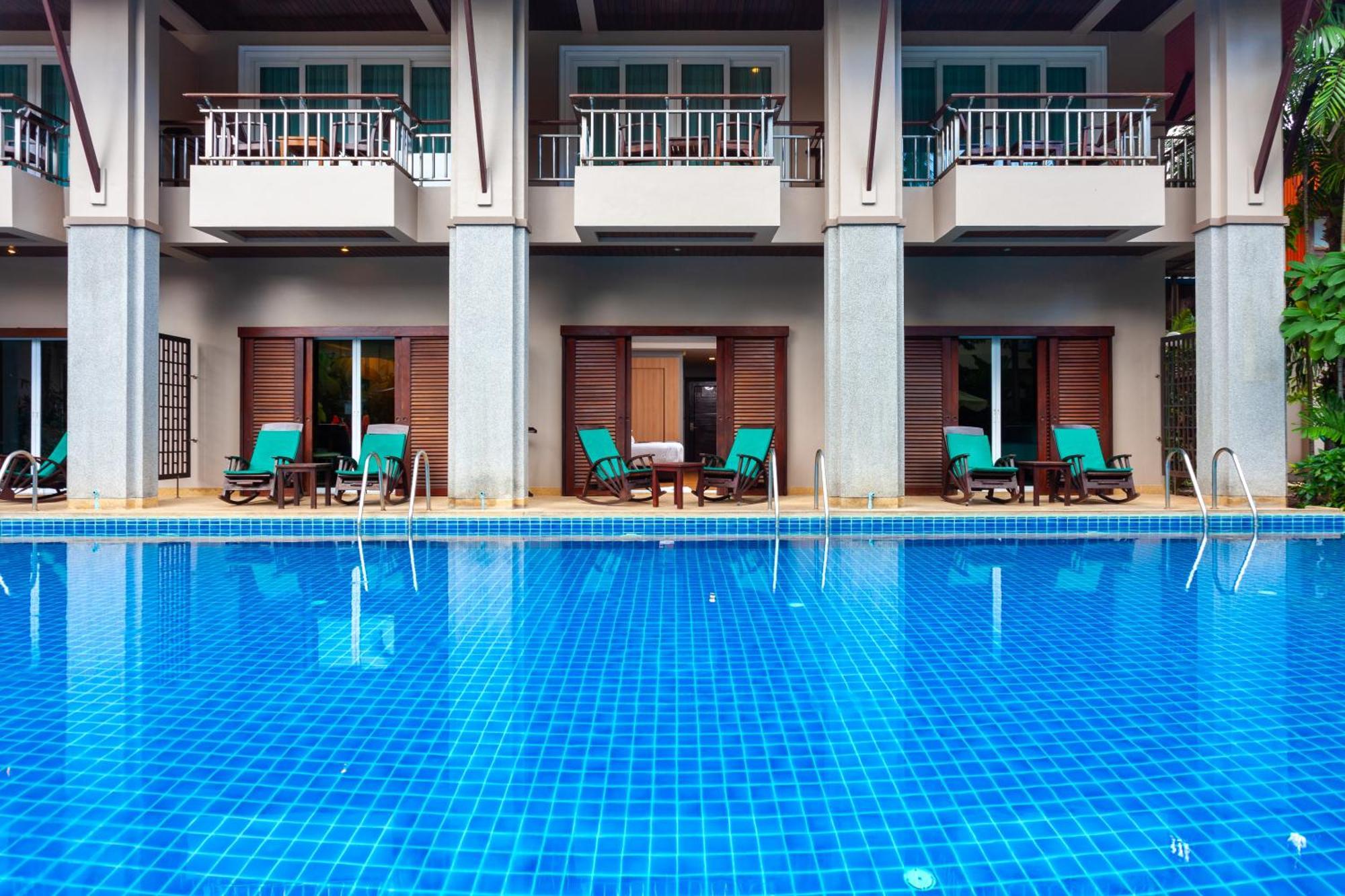 Thanthip Beach Resort Patong Eksteriør bilde