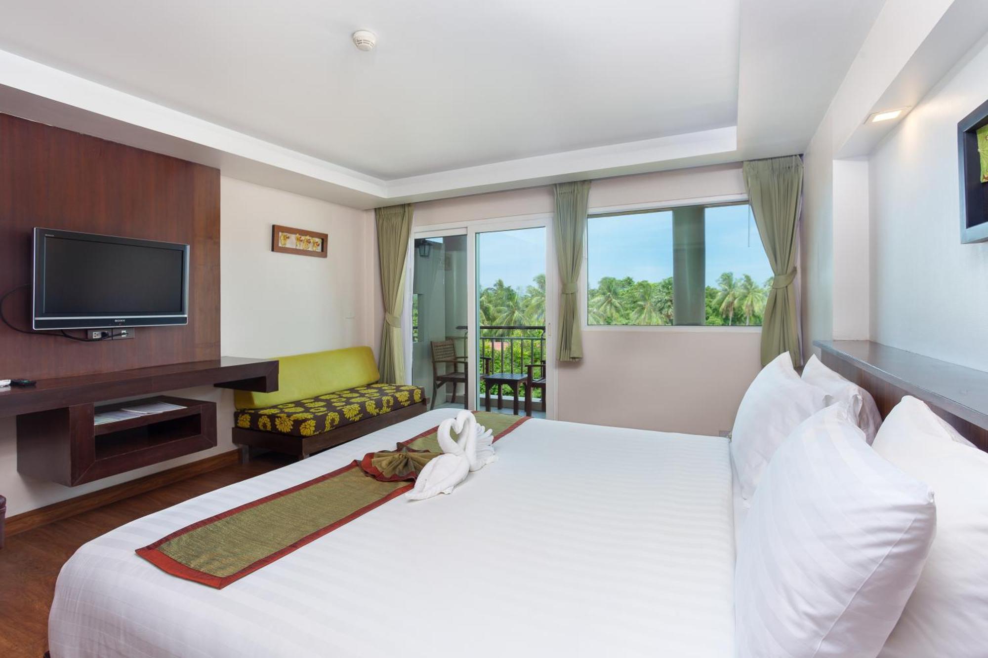 Thanthip Beach Resort Patong Eksteriør bilde