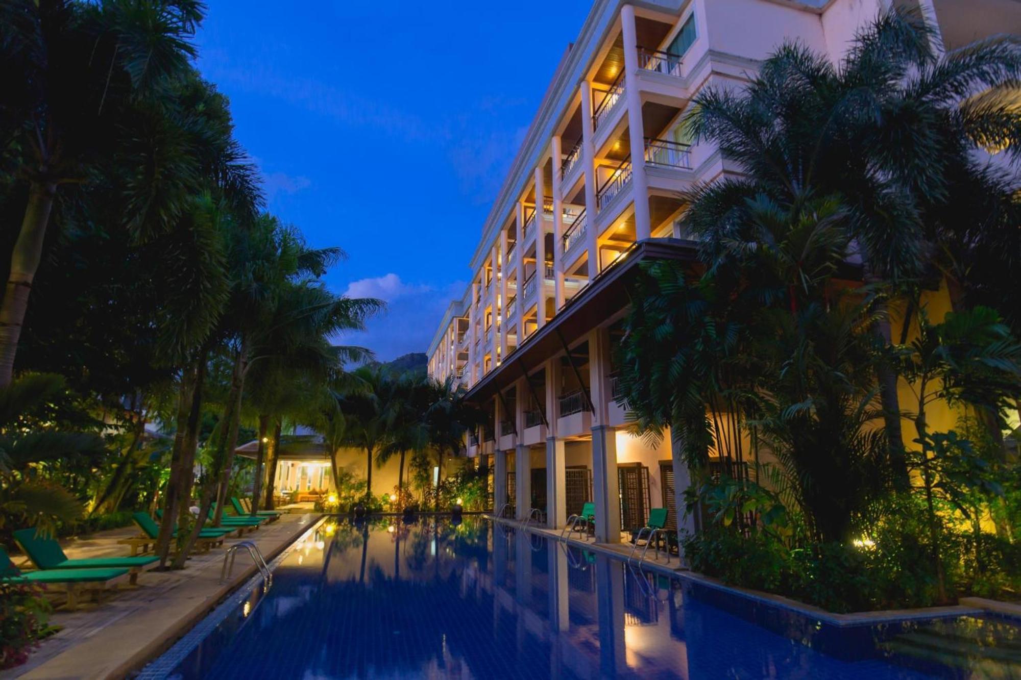 Thanthip Beach Resort Patong Eksteriør bilde