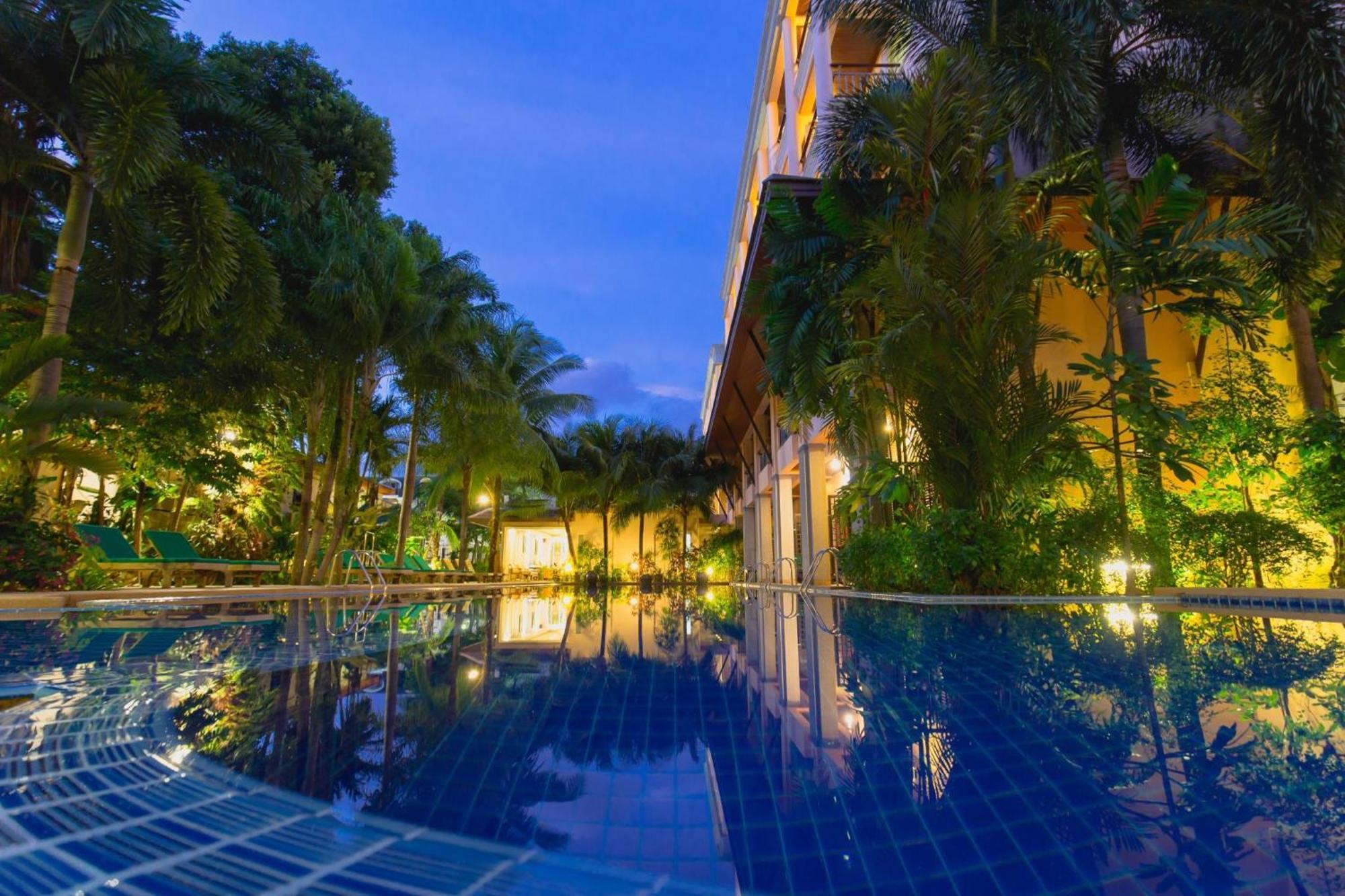 Thanthip Beach Resort Patong Eksteriør bilde